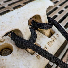 Load image into Gallery viewer, 4pk Nylon Dock Lines - 5800lb Cap 3/8in x 15 Foot Boat Ropes with Loop