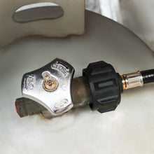 Load image into Gallery viewer, Propane Hose 1 lb Converter Adapter - 16.4oz to 20lbs Converter 4ft
